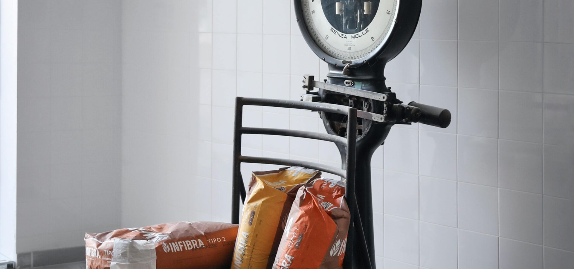 Pesa con sacchi di farina Infibra in Molino Denti