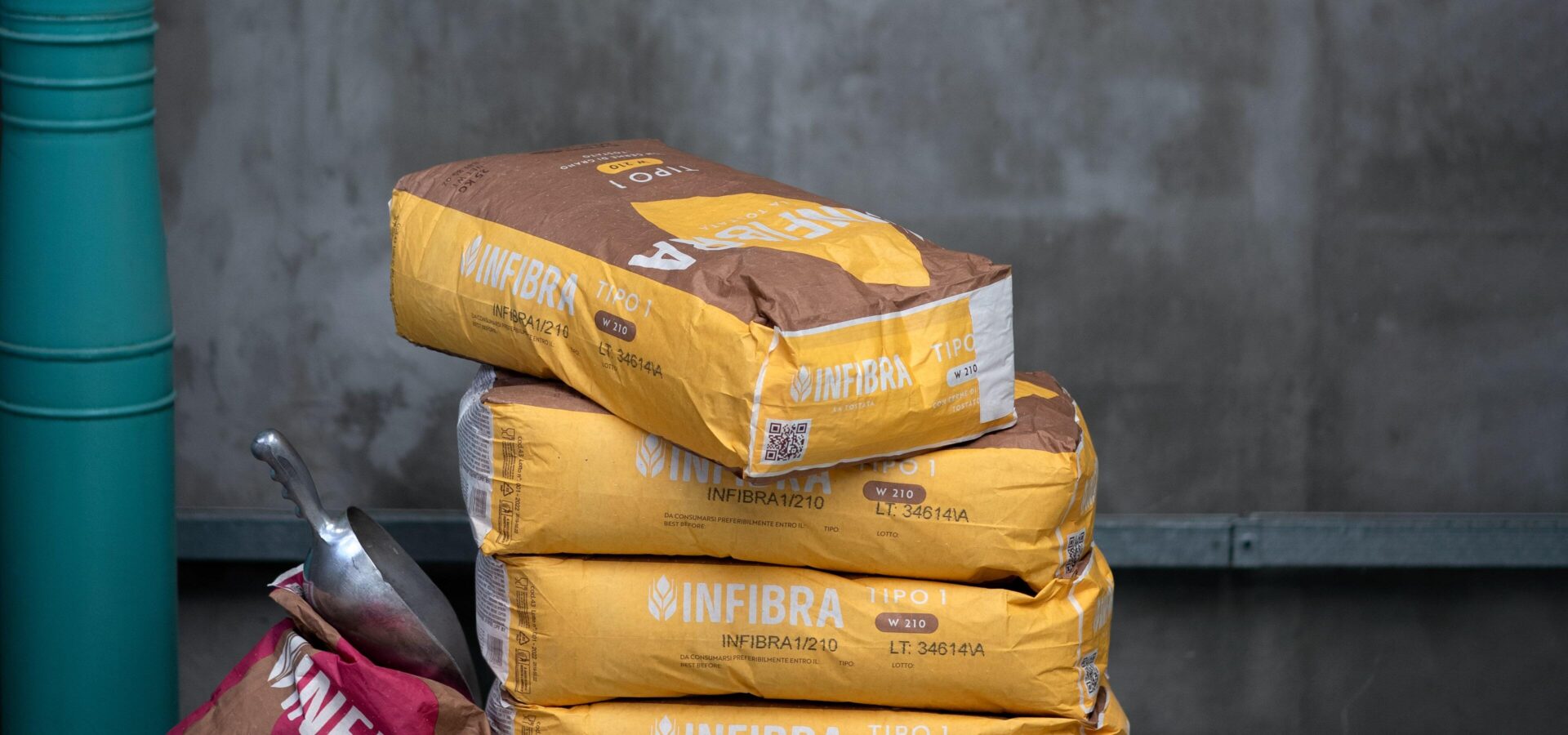 Sacchi di farina Infibra nello stabilimento di Molino Denti